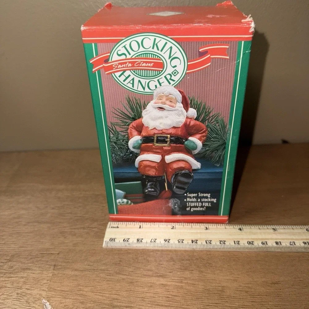 Vintage 1988 Hallmark Santa Claus Stocking Hanger QSH810-4 Christmas Mantel Deco